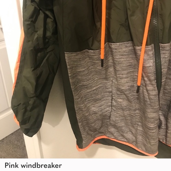 Pink windbreaker - Picture 3 of 3
